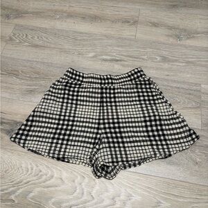 Zara High Waist Shorts Bottom Plaid Print Black Cream Size Medium